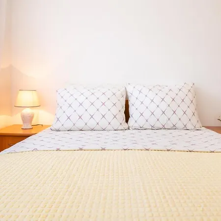 Frane Apartment *