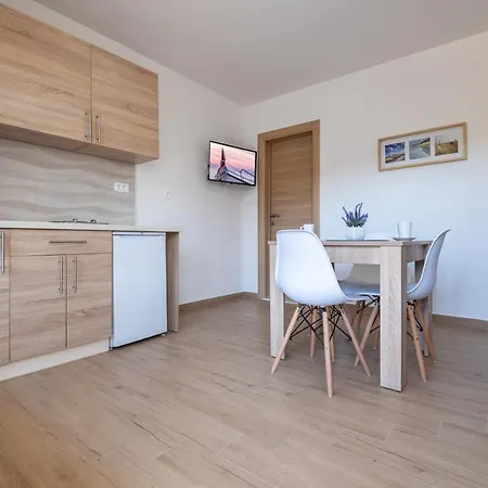 Apartment Frane *